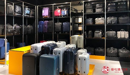 日本名古屋三井OUTLET逛街购物折扣Samsonite BLACK LABEL行李箱
