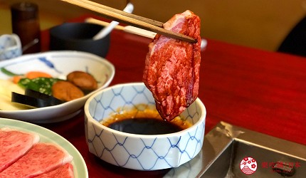 日本三重頂級松阪和牛燒肉、壽喜燒推薦「肉料理まつむら」松阪牛網燒菲力與夏多布里昂沾上秘製醬汁